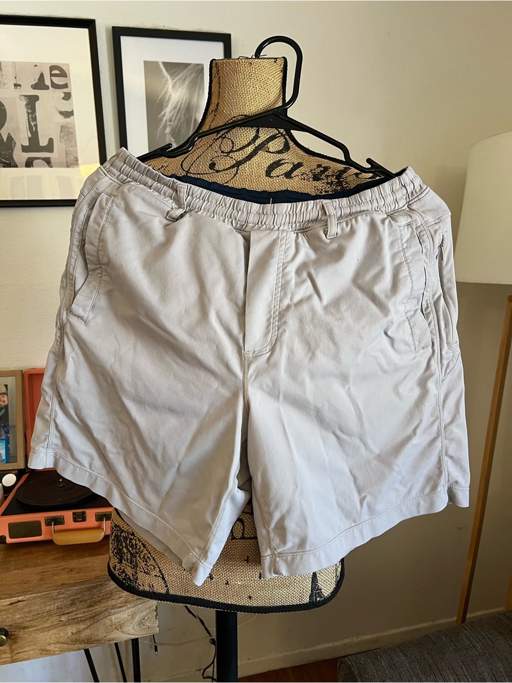 Birddogs Athletic Grey Shorts Size Large - Picture 5 of 7